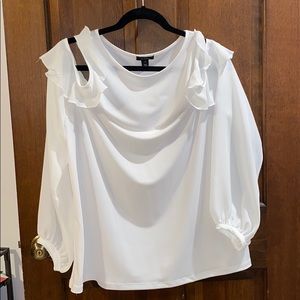 Long-sleeve blouse with cutout shoulders